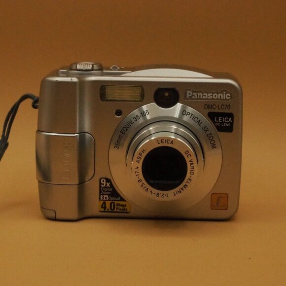 Panasonic Lumix DMC-LC70 4MP Digital Camera with 3x Optical Zoom - Picture 3 of 7